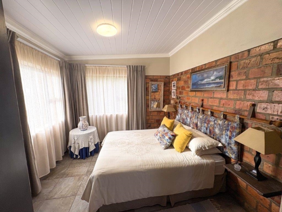 3 Bedroom Property for Sale in Stilbaai Wes Western Cape